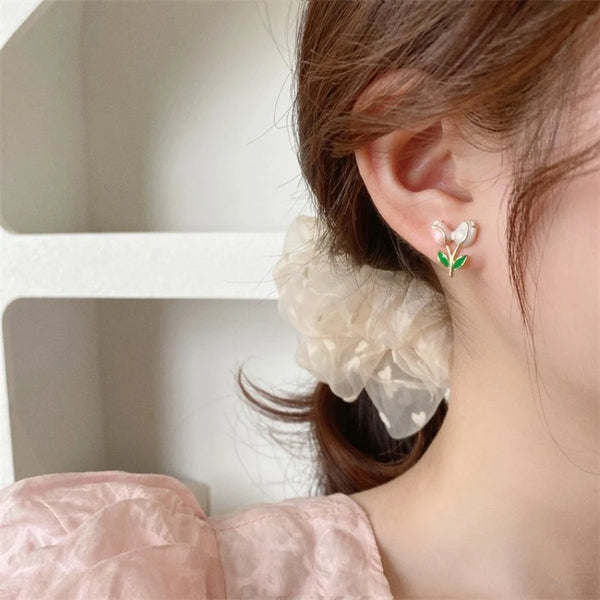 Dual-tone pink and white flower Earrings