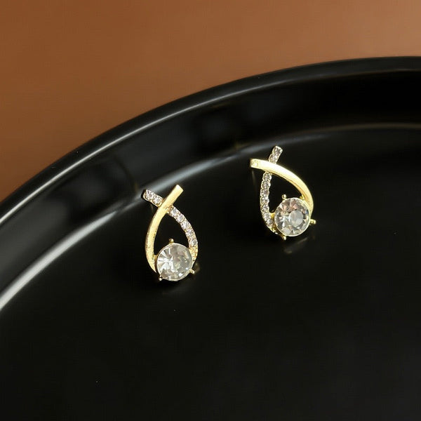 Korean-style crystal teardrop stud earrings