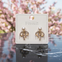 Sparkling Bow Design studded earrings
