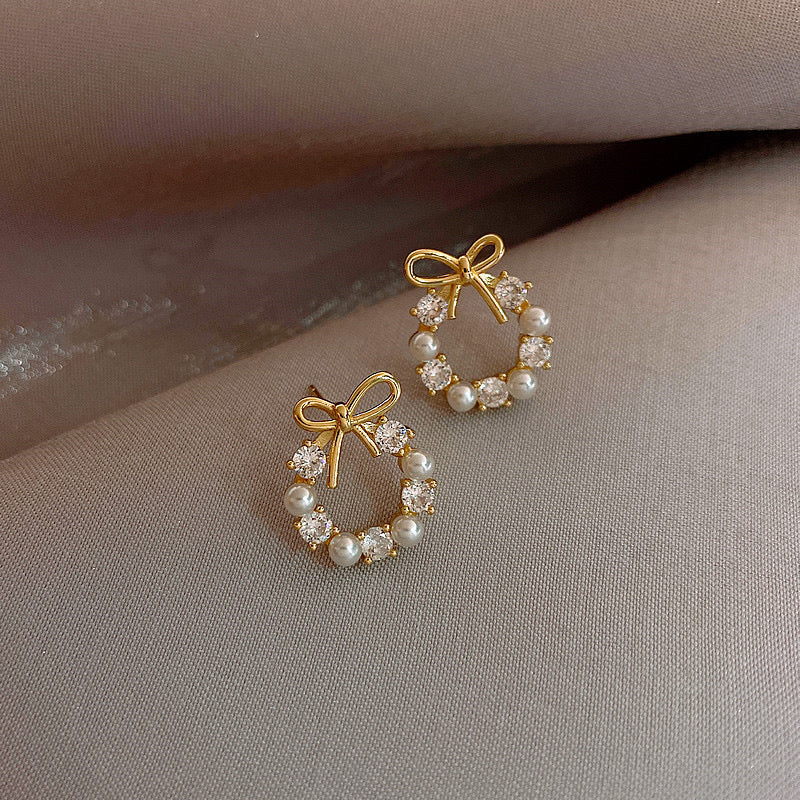 Bow & Gold Pearls Earrings
