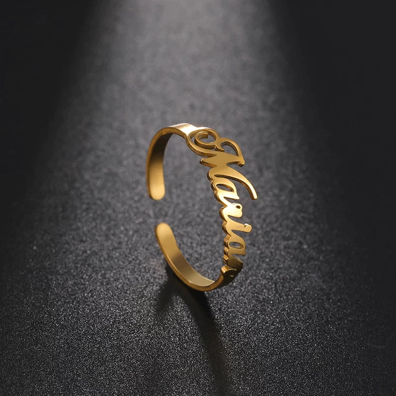 Classic Name Ring