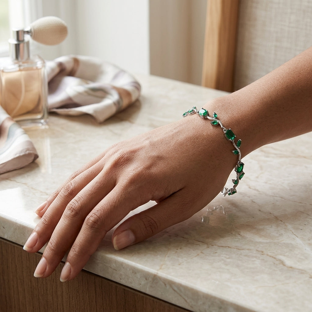 Green Roses Stone Tulip Bracelet | Silver Plated - Anti Tarnish